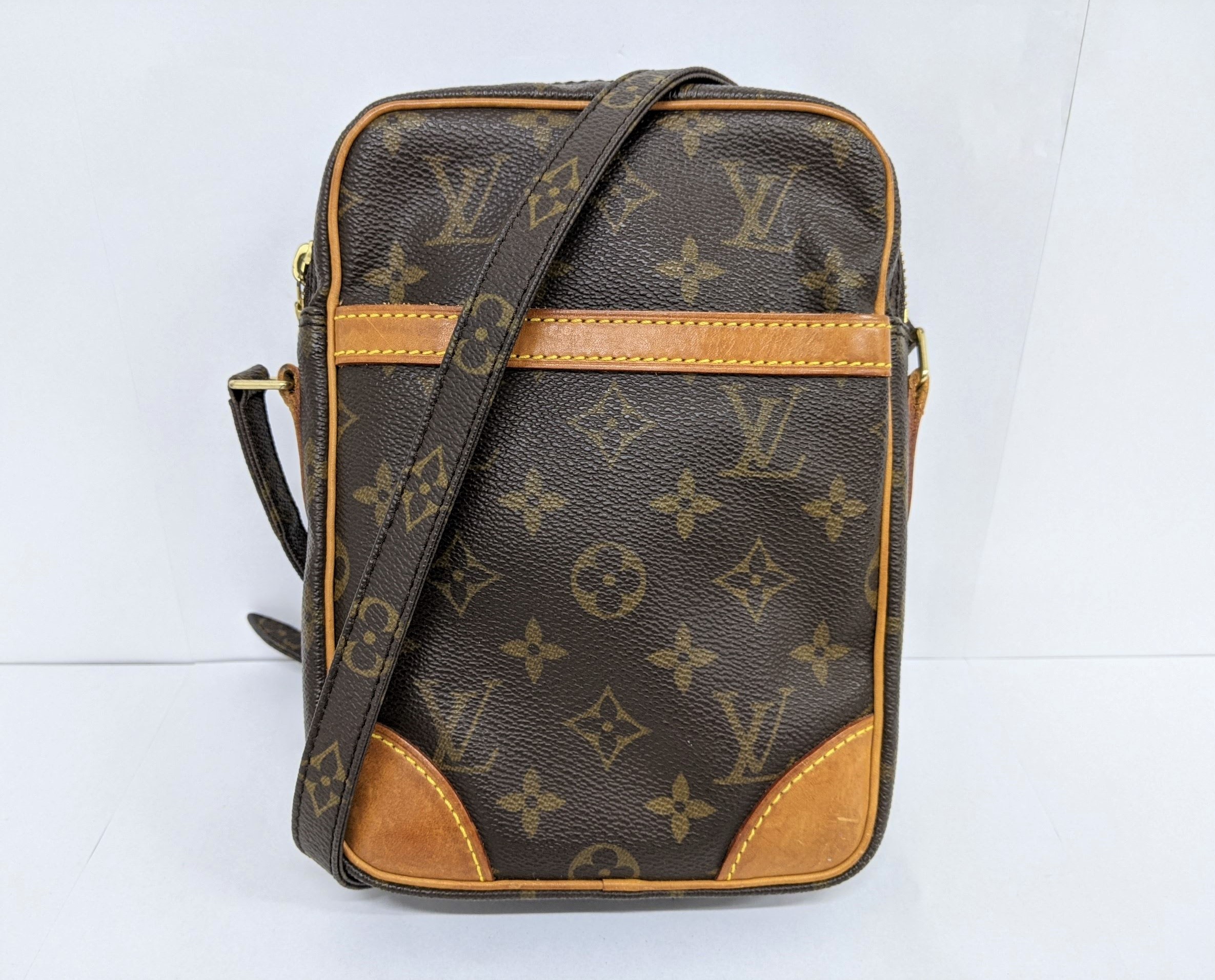 LV,ダヌーブ,ショルダーバッグ