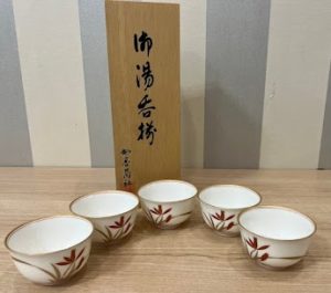 買取,源,買取専門店,木更津,富津,君津,袖ヶ浦,長浦,姉ヶ崎,五井,市原,牛久,長柄,香蘭社,湯呑み,お茶,コップ,カップ,テーブル