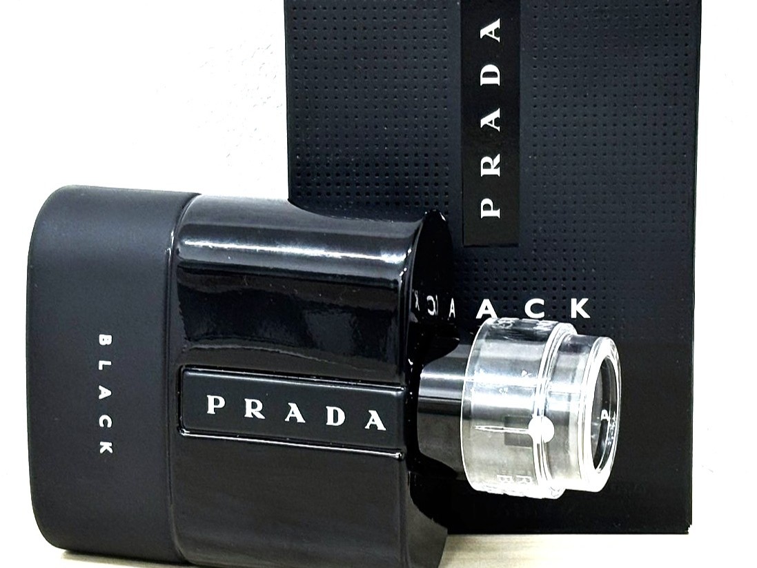 PRADA,ルナロッサ,香水