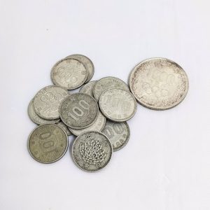 100円,1000円,銀貨