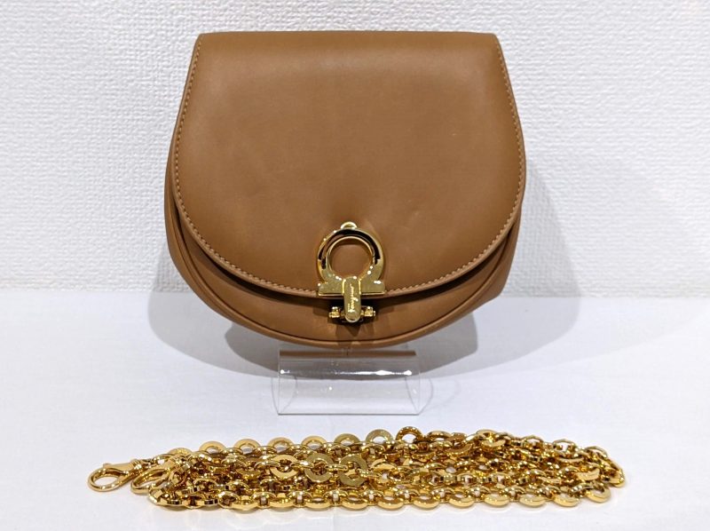 Salvatore Ferragamo フェラガモ チェーンショルダー ショルダー