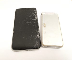携帯電話,ガラケー,スマホ