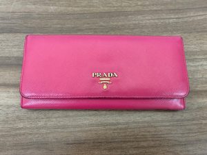 PRADA,プラダ,財布