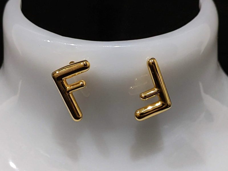 FENDI,ピアス,ゴールドカラー