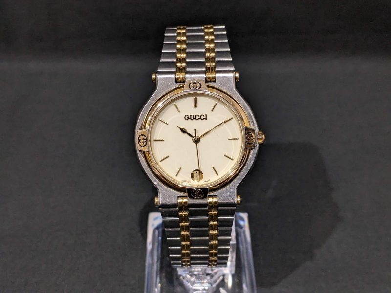 1円★稼働品【GUCCI/グッチ】9000L　スイス製　ブラック文字盤　GGロゴ有　デイト　コンビカラー　QZ　レディース腕時計　090CC495 グッチ 腕時計 3000.2.M ラウンドフェイス ゴールド金具 黒文字盤