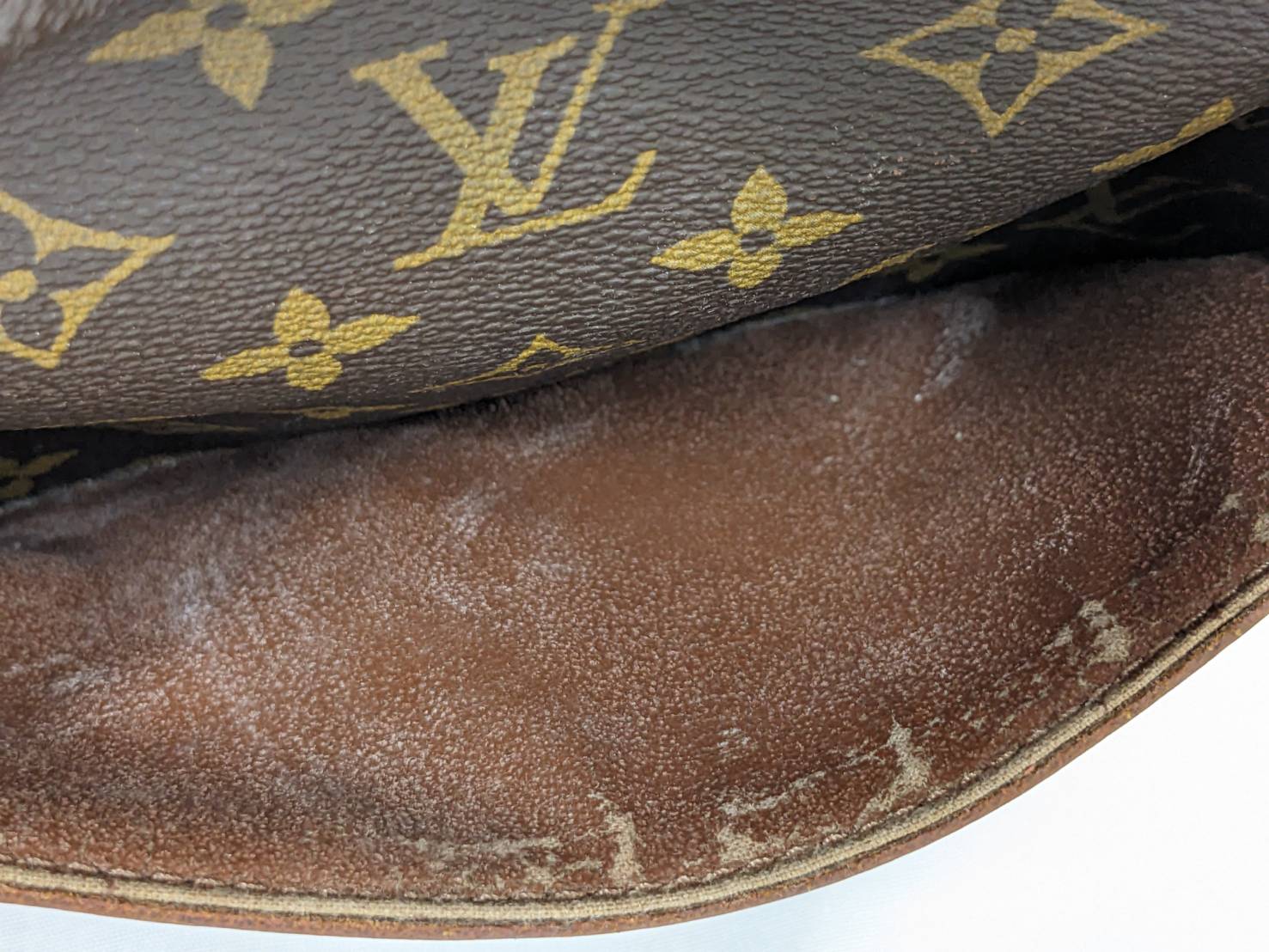 ルイヴィトン,経年劣化,ボロボロ