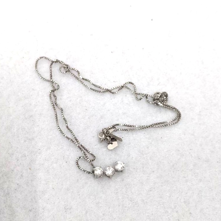 アクセサリー,ネックレス,土気,ダイヤ