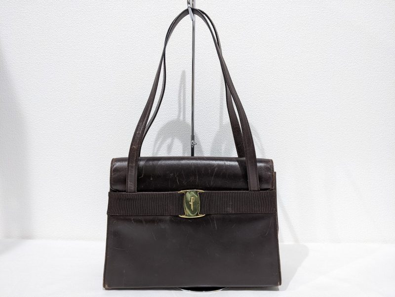 フェラガモ,ヴァラ,ハンドバッグ