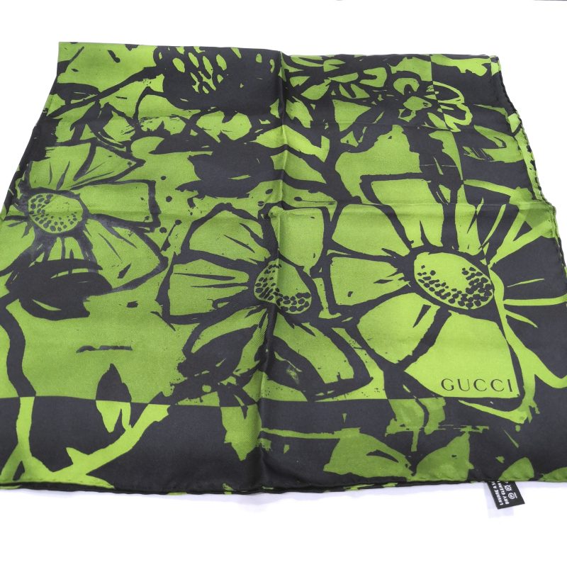 GUCCI,ボタニカル柄,大判スカーフ