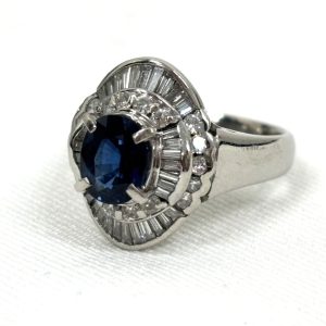 Pt900 サファイア リング