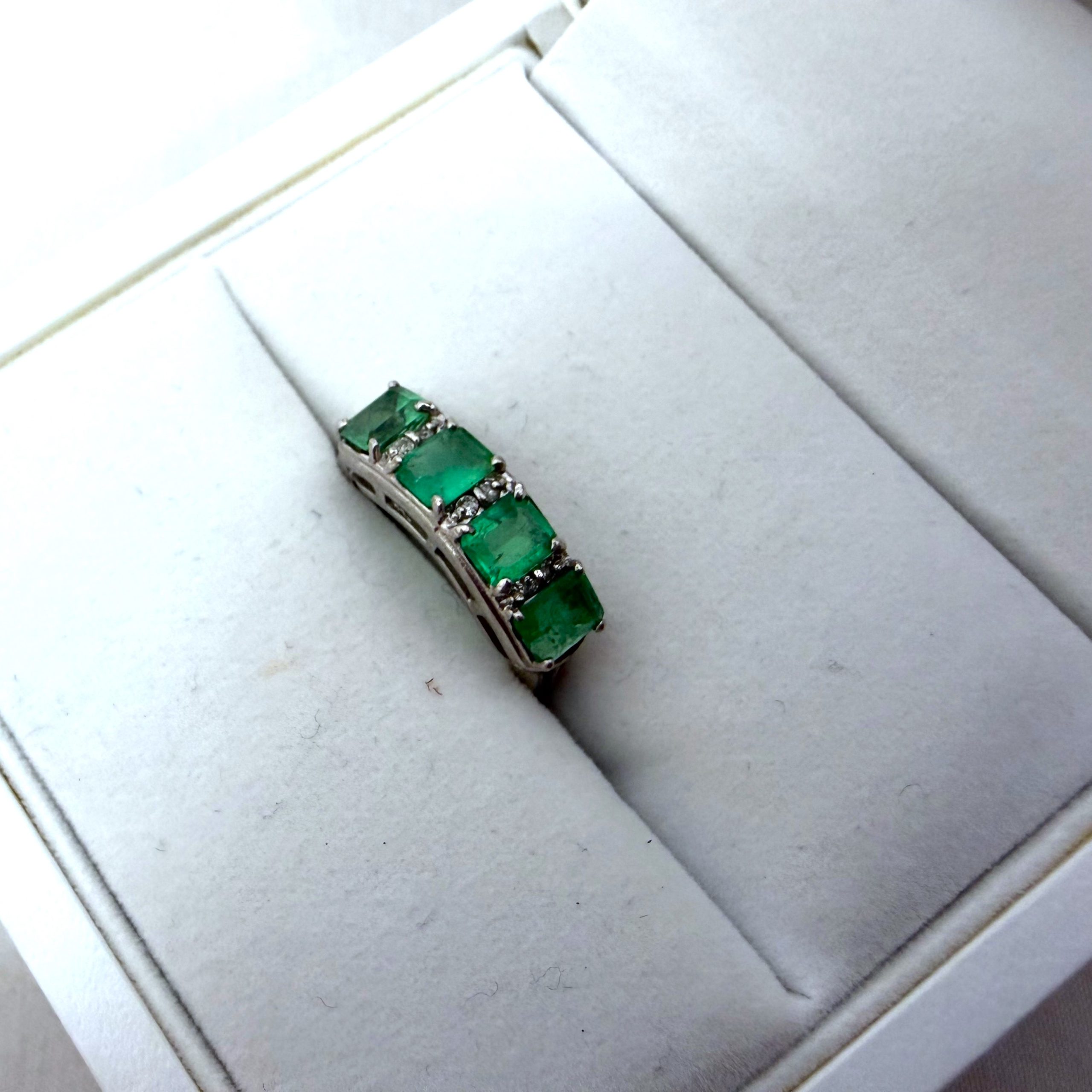 Pt900,エメラルド,リング